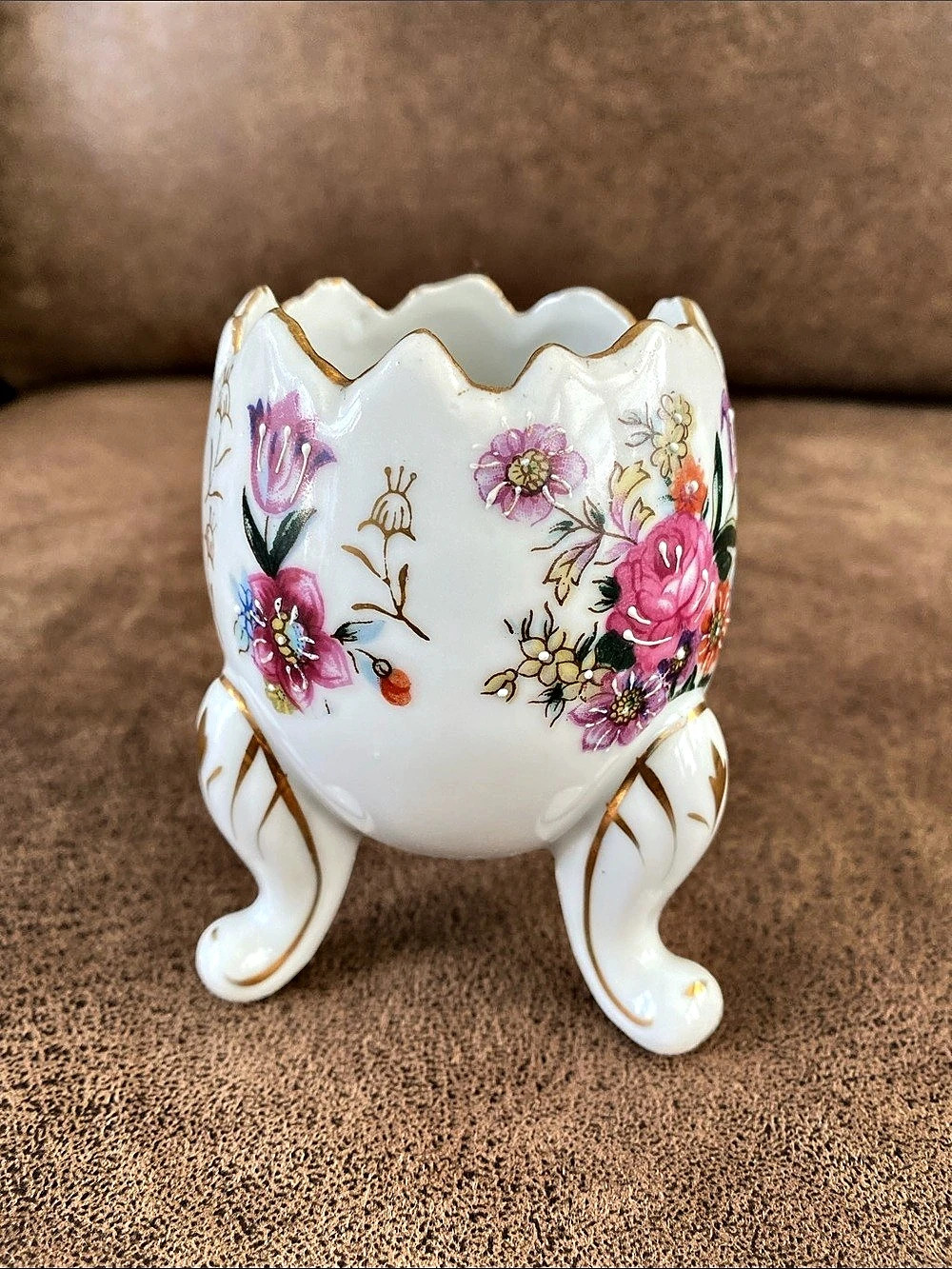 Napcoware Footed Cracked Egg Vase